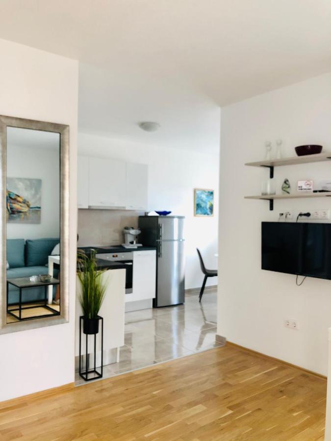 Villa Dani Sea & Pool Apartments Trogir Ngoại thất bức ảnh