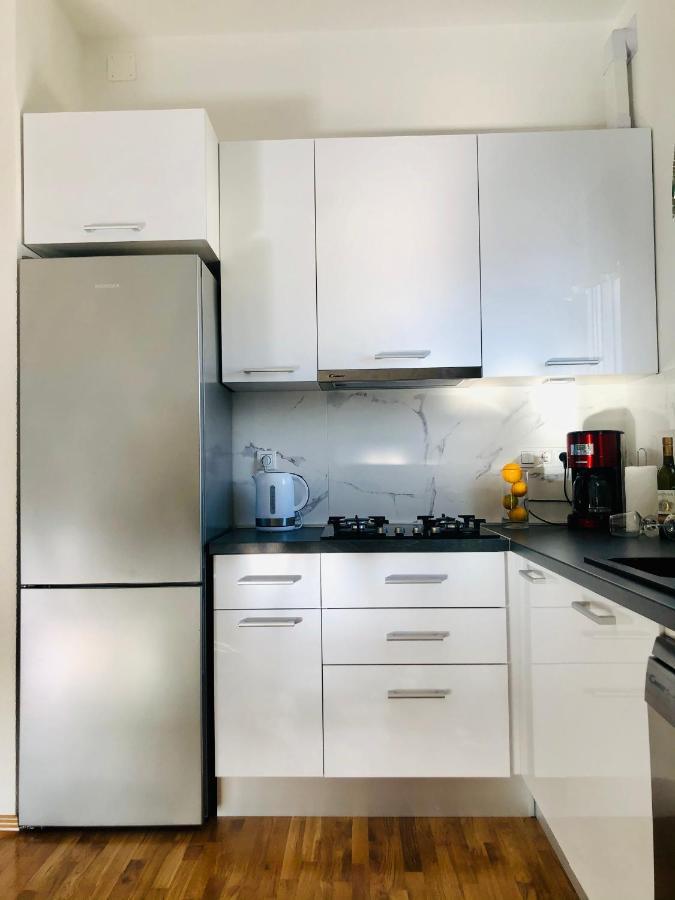 Villa Dani Sea & Pool Apartments Trogir Ngoại thất bức ảnh