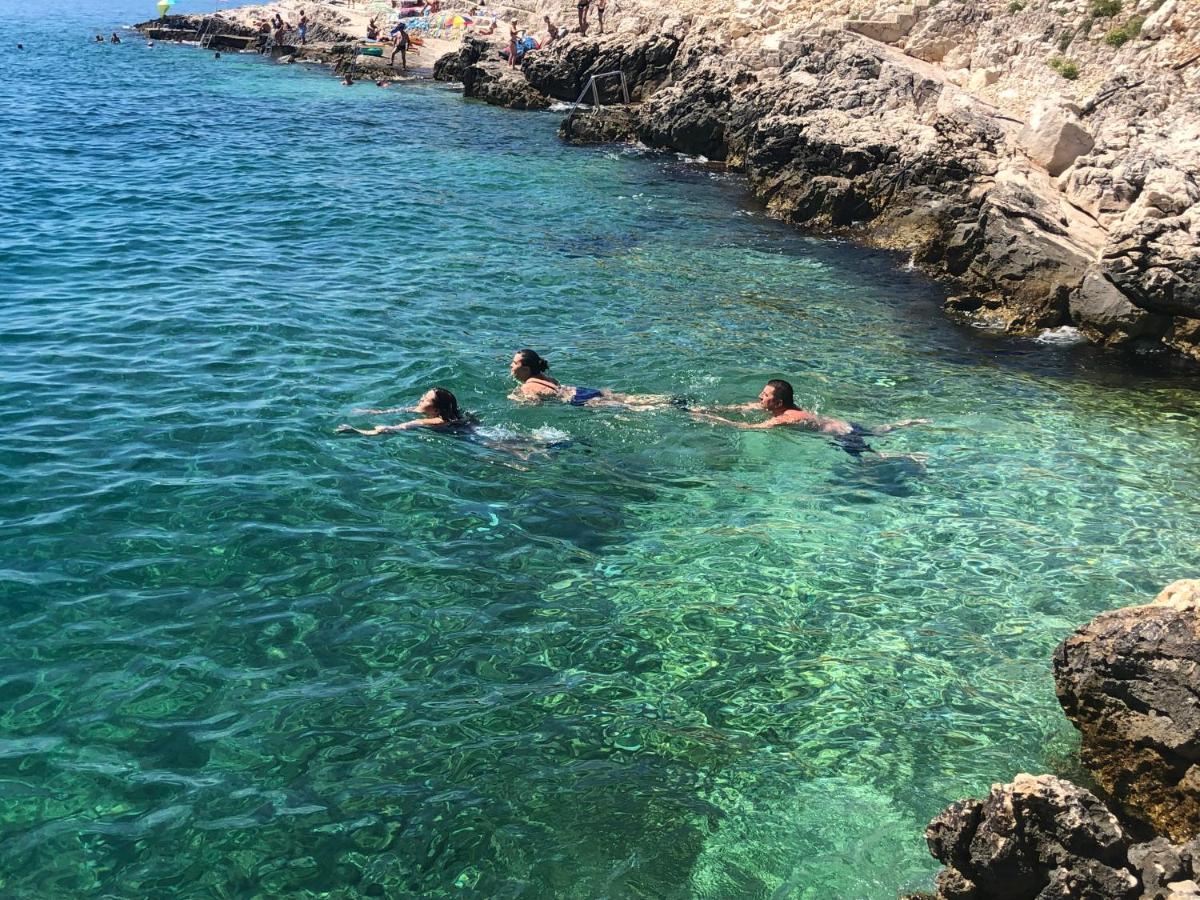 Villa Dani Sea & Pool Apartments Trogir Ngoại thất bức ảnh