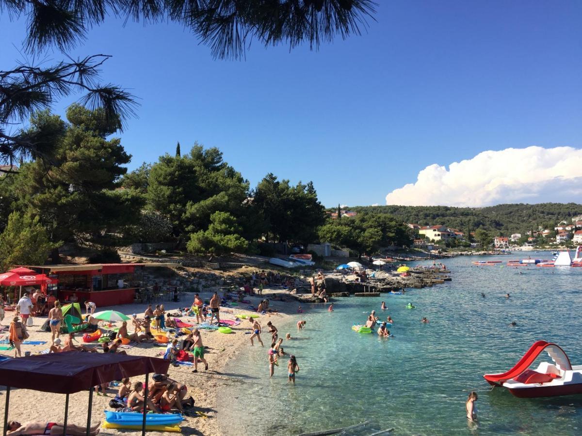 Villa Dani Sea & Pool Apartments Trogir Ngoại thất bức ảnh