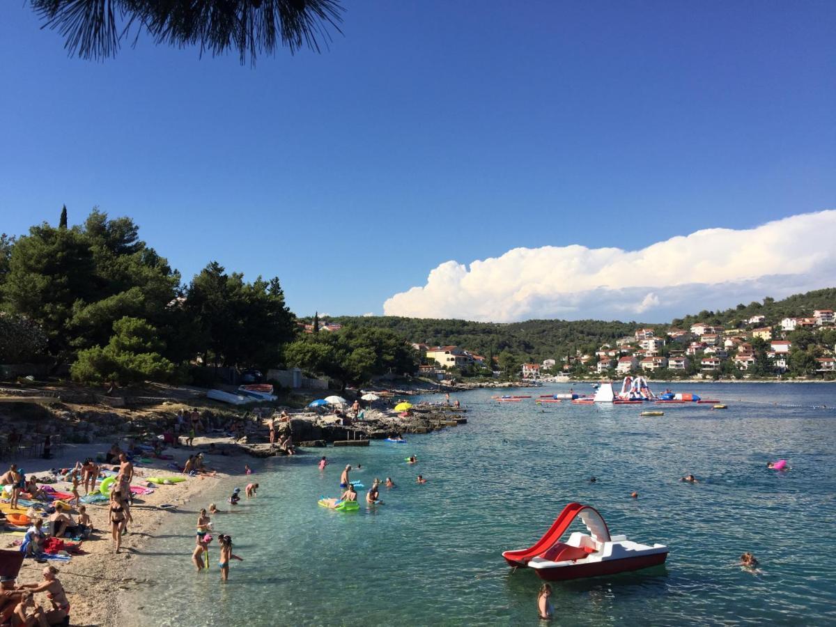 Villa Dani Sea & Pool Apartments Trogir Ngoại thất bức ảnh
