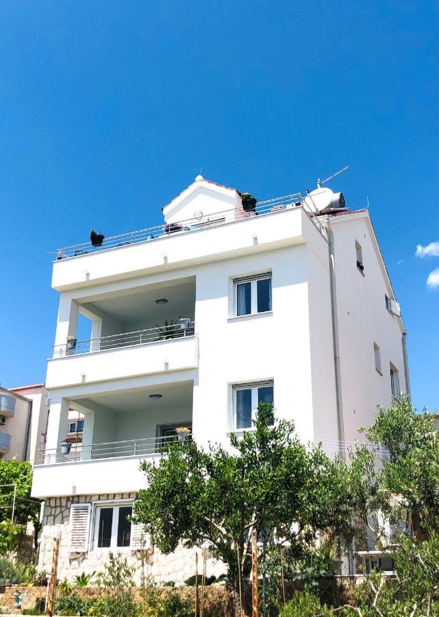 Villa Dani Sea & Pool Apartments Trogir Ngoại thất bức ảnh