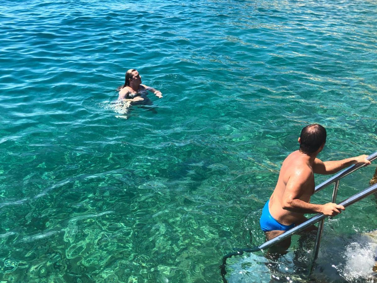 Villa Dani Sea & Pool Apartments Trogir Ngoại thất bức ảnh
